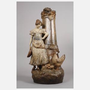 Goldscheider Wien große Vase Magd mit Hühnern