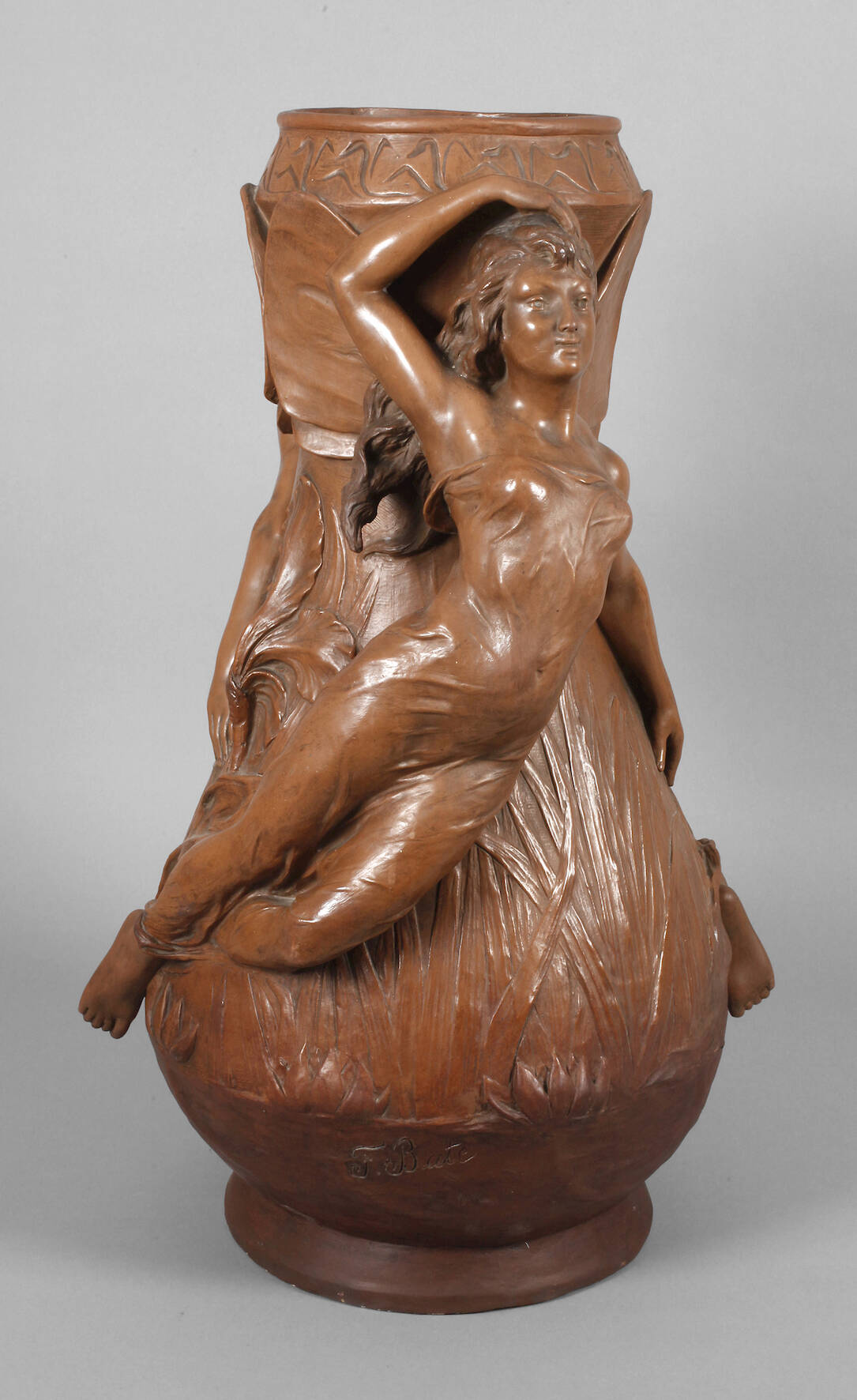 Große Bodenvase mit Elfen