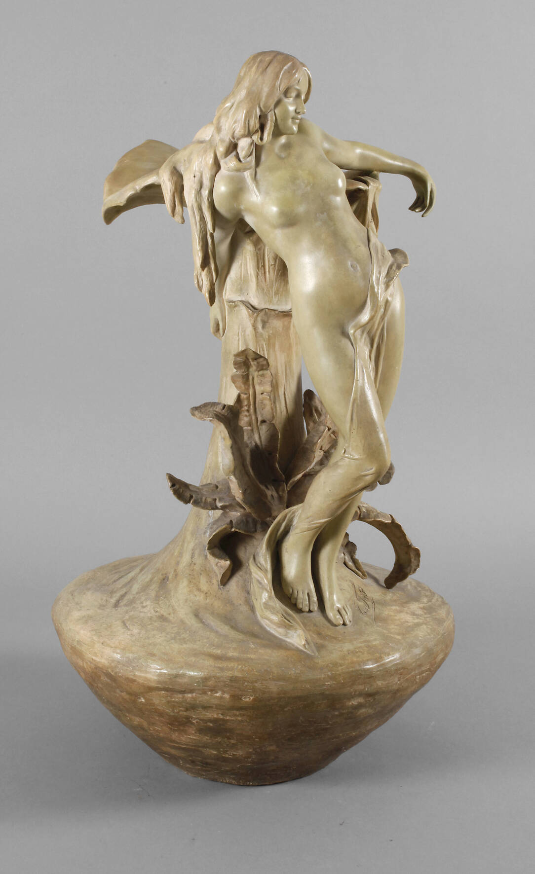 Goldscheider Wien große Vase weiblicher Akt