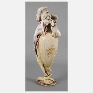 Amphora Lilienvase mit Mädchen