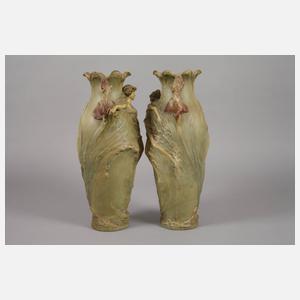 Vasenpaar mit Nereiden