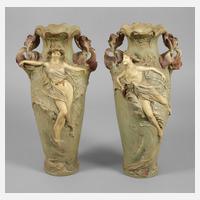 Vasenpaar mit Nereiden111