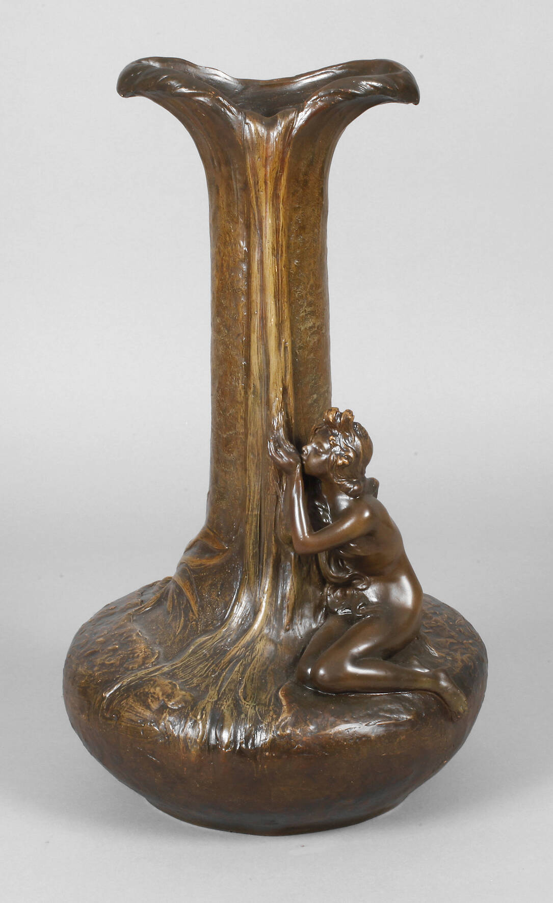 Vase mit trinkendem Mädchen an der Quelle