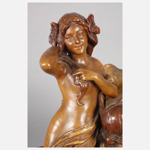 Muschelschale mit zwei Grazien,