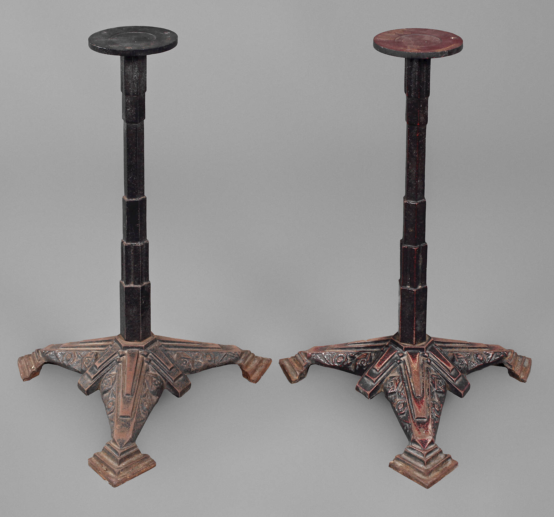 Paar Tischfüße Eisenguss