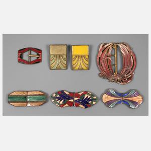 Gürtelschnallen und Clips