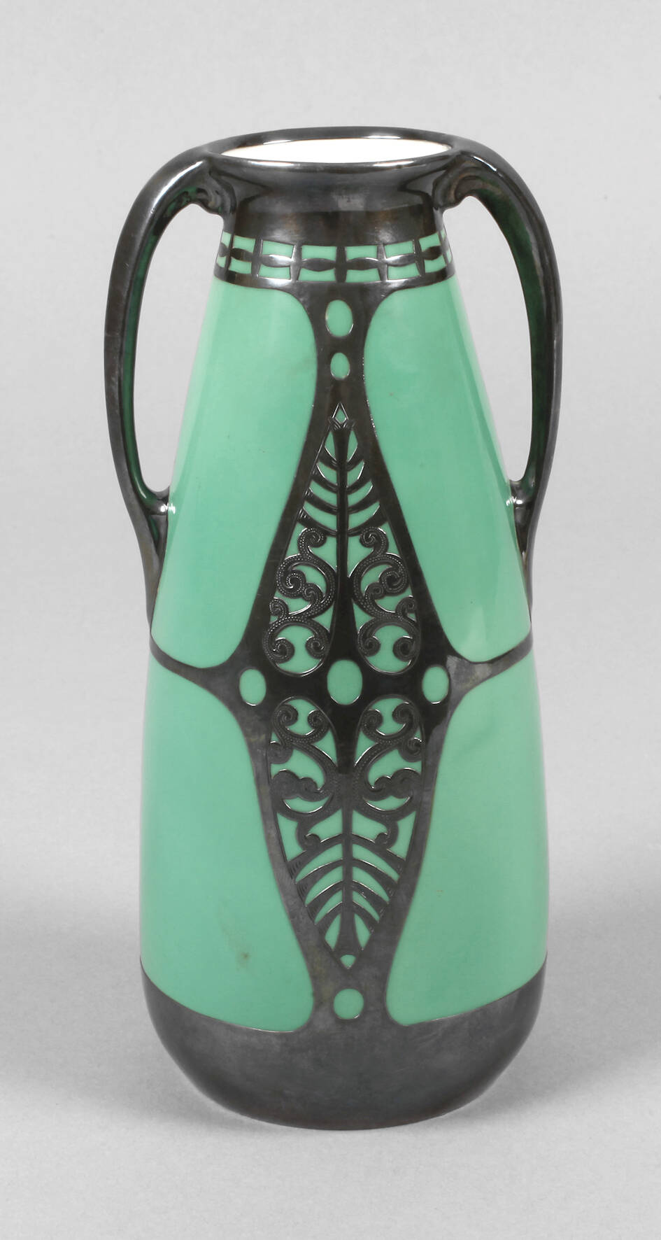 Vase mit Silberoverlay