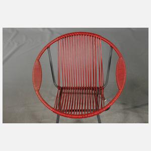 Zwei Spaghetti-Stühle