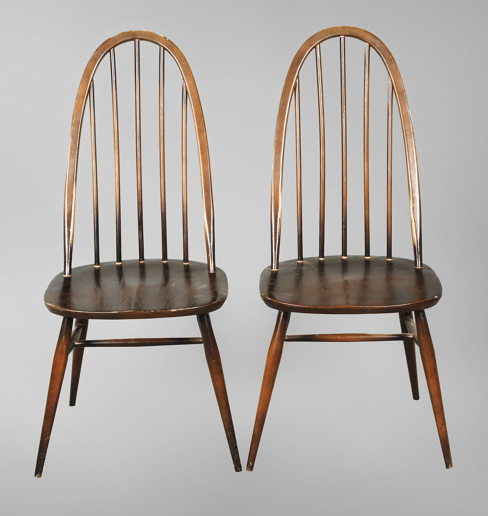 Lucian Ercolani, Paar Stühle