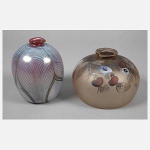 Zwei Vasen Studioglas
