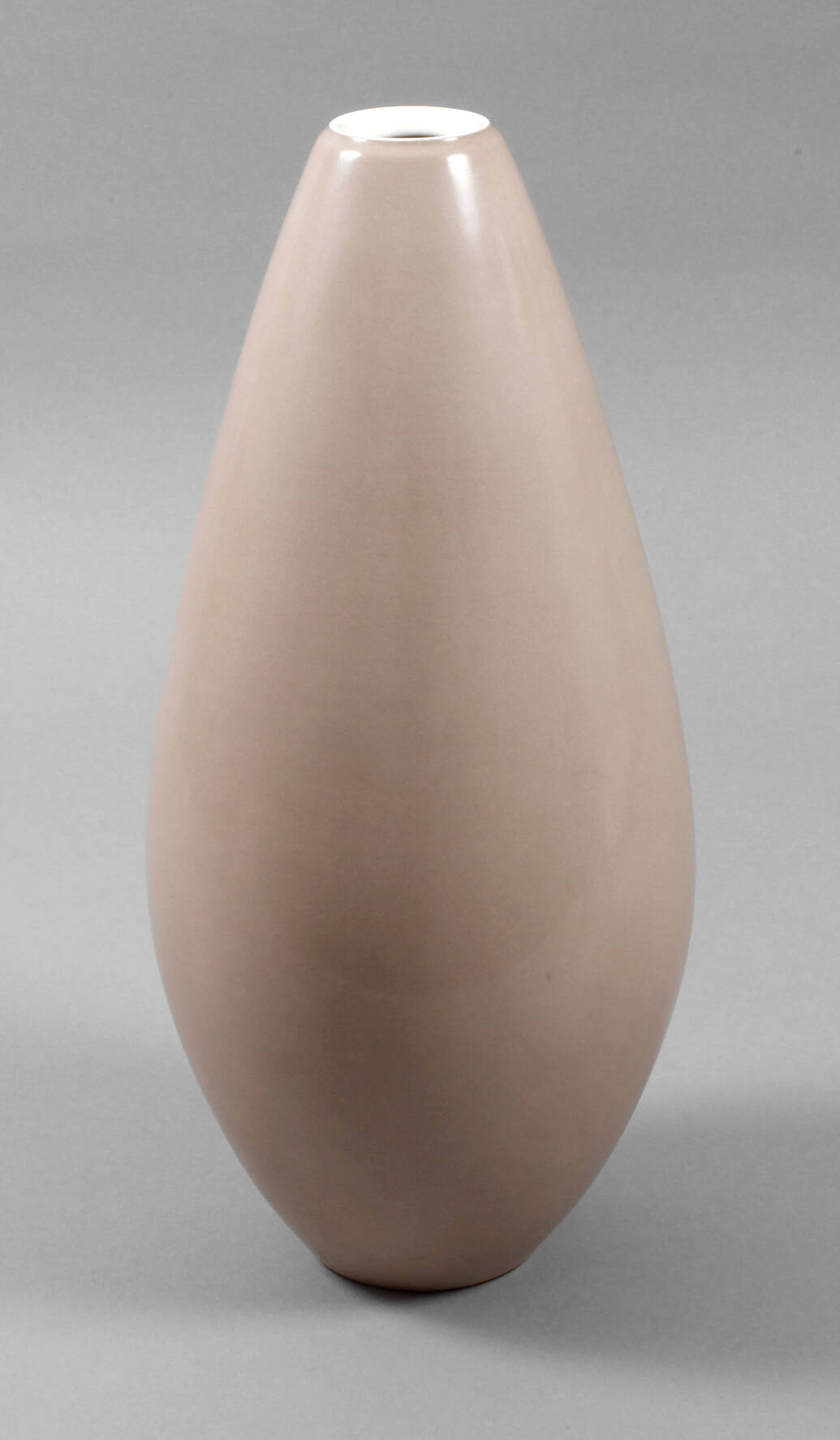 KPM Berlin "Kolbenform-Vase"