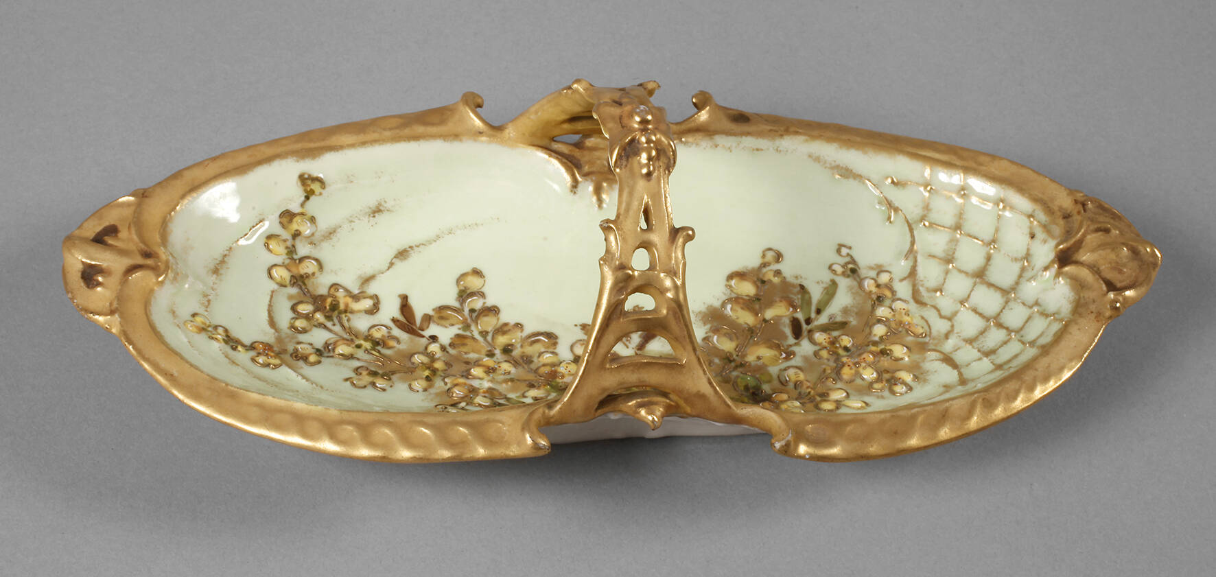 Ernst Wahliss Wien Henkelschale