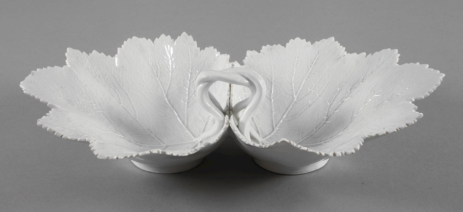 Meissen Cabarettschale mit Reliefdekor