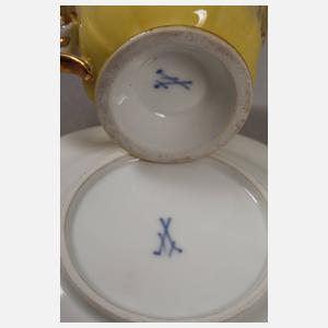 Meissen Kaffeetasse mit Watteauszene