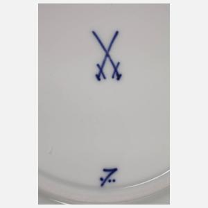 Meissen 16 Suppenteller "Zwiebelmuster"