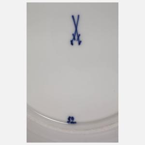 Meissen neun Suppenteller "Zwiebelmuster"