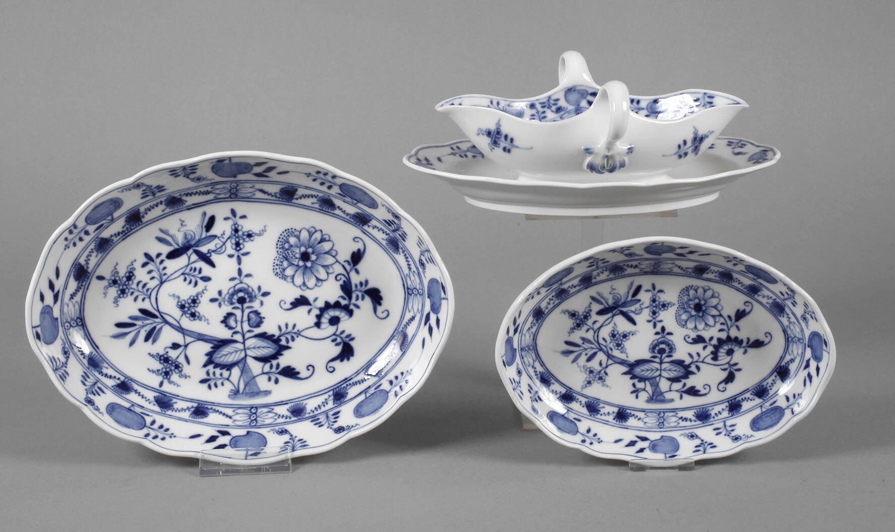 Meissen drei Serviceteile "Zwiebelmuster"