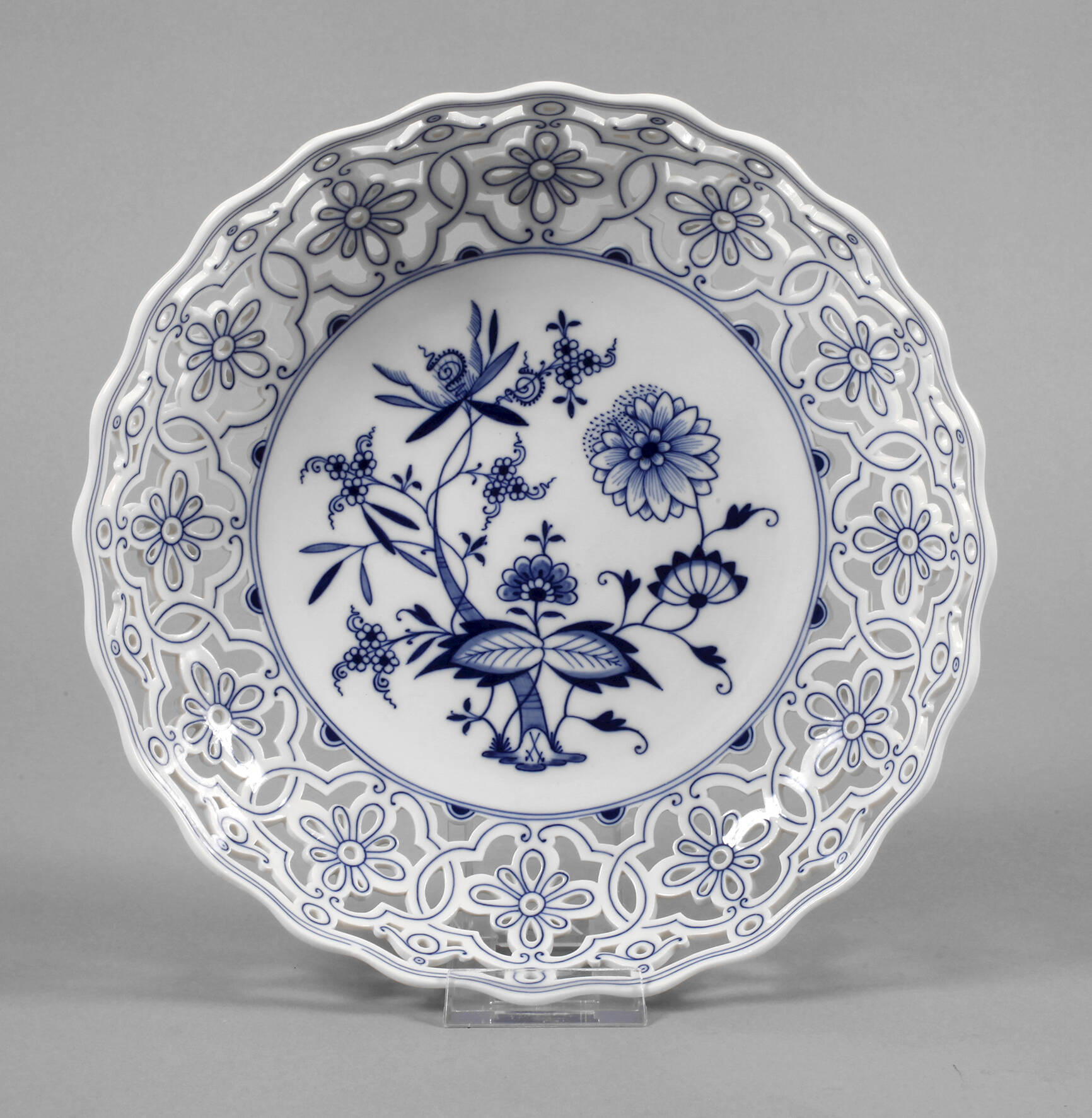 Meissen Durchbruchschale "Zwiebelmuster"