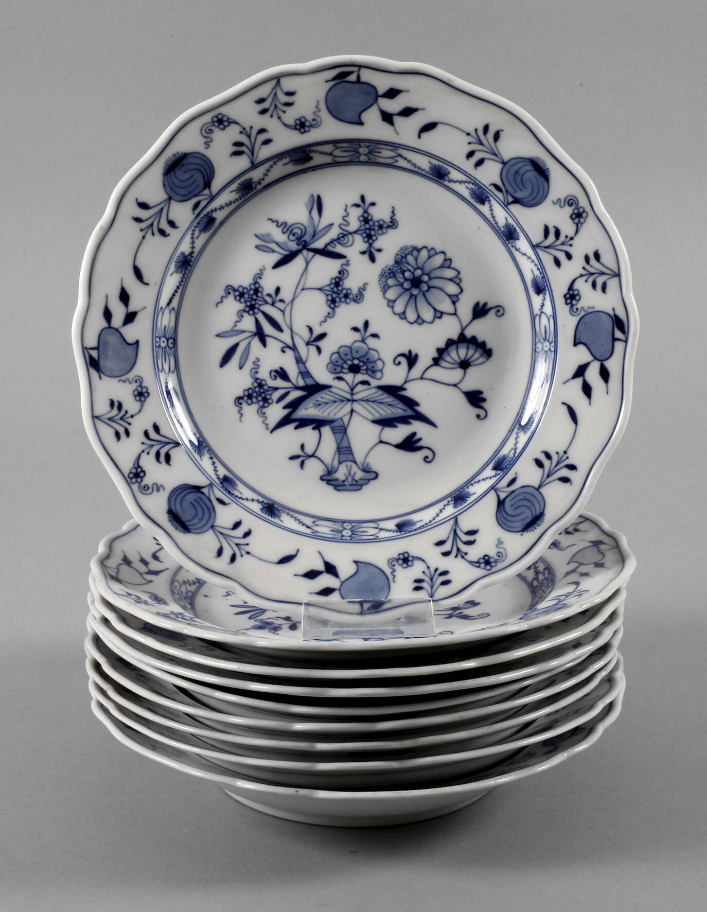 Meißen Konvolut Teller "Zwiebelmuster"