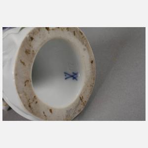 Meissen "Papagei auf Stamm"