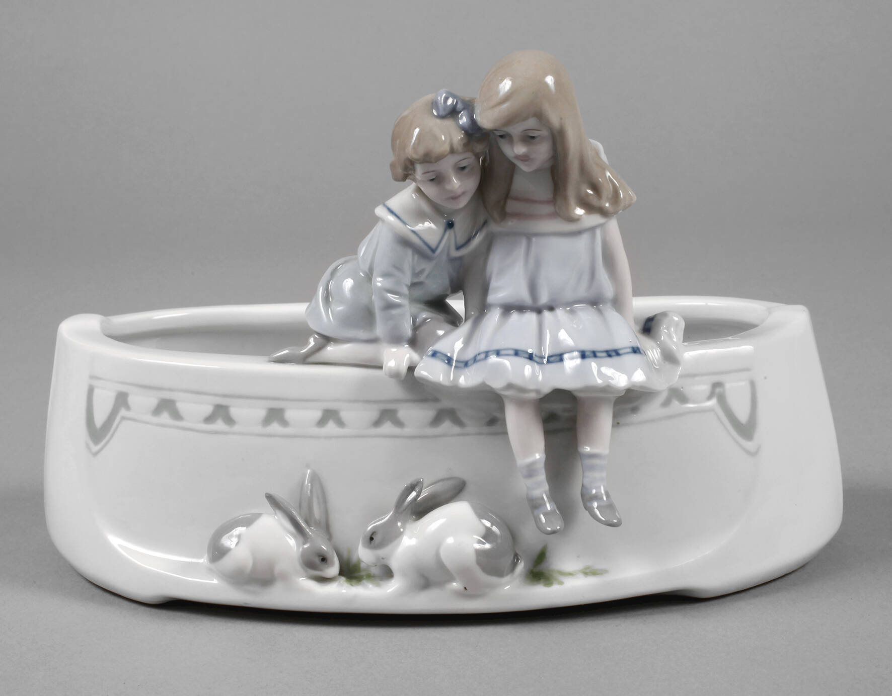 Metzler & Ortloff figürliche Schale