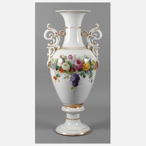 Übergroße Prunkvase mit Blumenmalerei