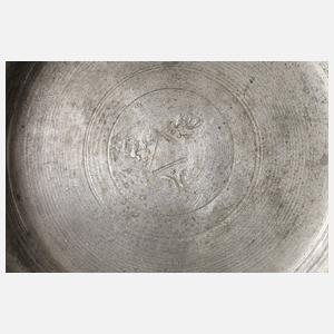 Drei Fayencewalzenkrüge