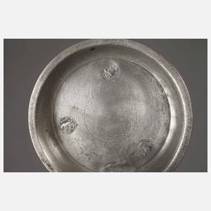 Drei Fayencewalzenkrüge