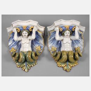 Zwei Wandkonsolen mit Melusinen
