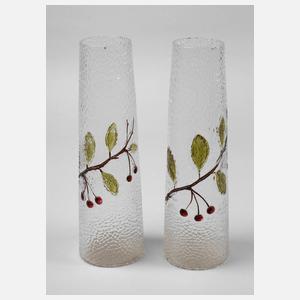 Paar Eisglasvasen mit Kirschdekor