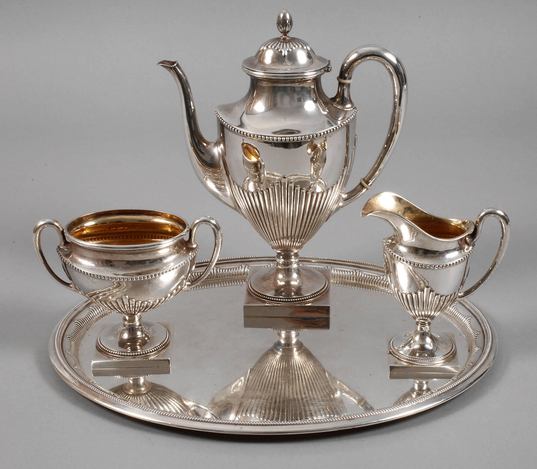 Vierteiliges Silberservice