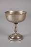 Silberkelch mit floralem Dekor