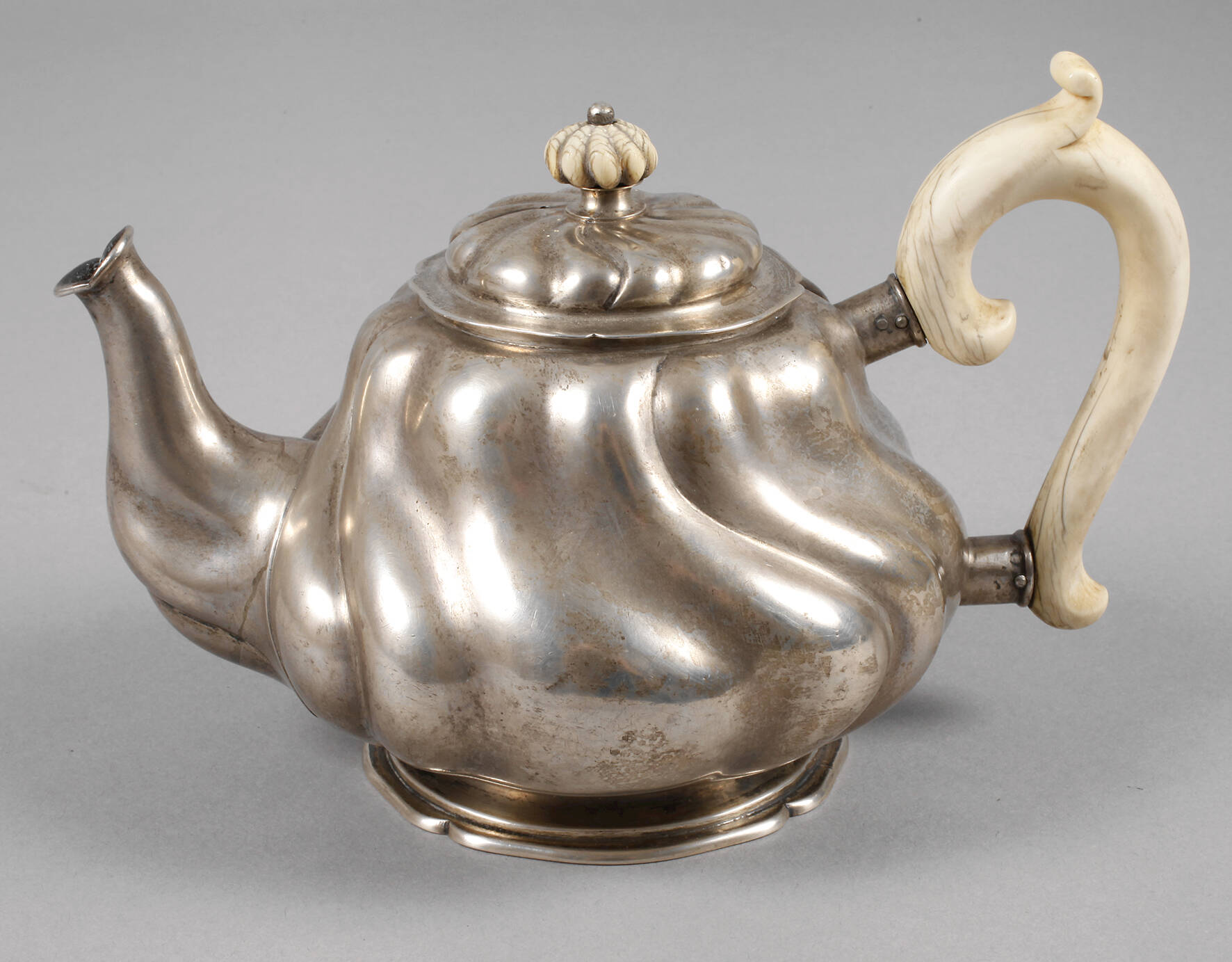 Silberteekanne Dresden