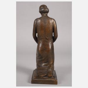 Prof. Kurt Schmid-Ehmen, Frau kniend