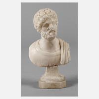 Kleine Marmorbüste111