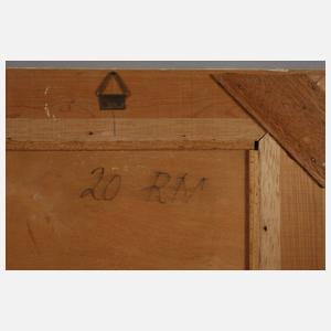 Frühlingshafte Ackerlandschaft