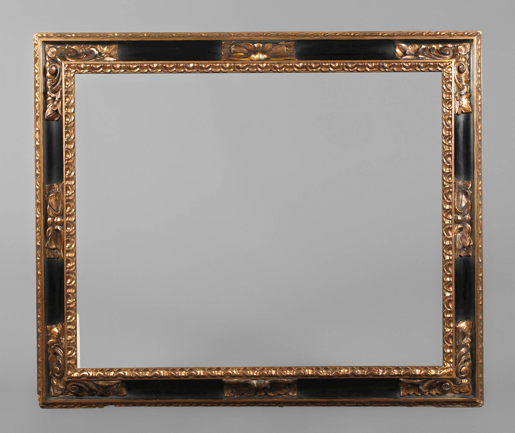 Großer Stuckrahmen Historismus