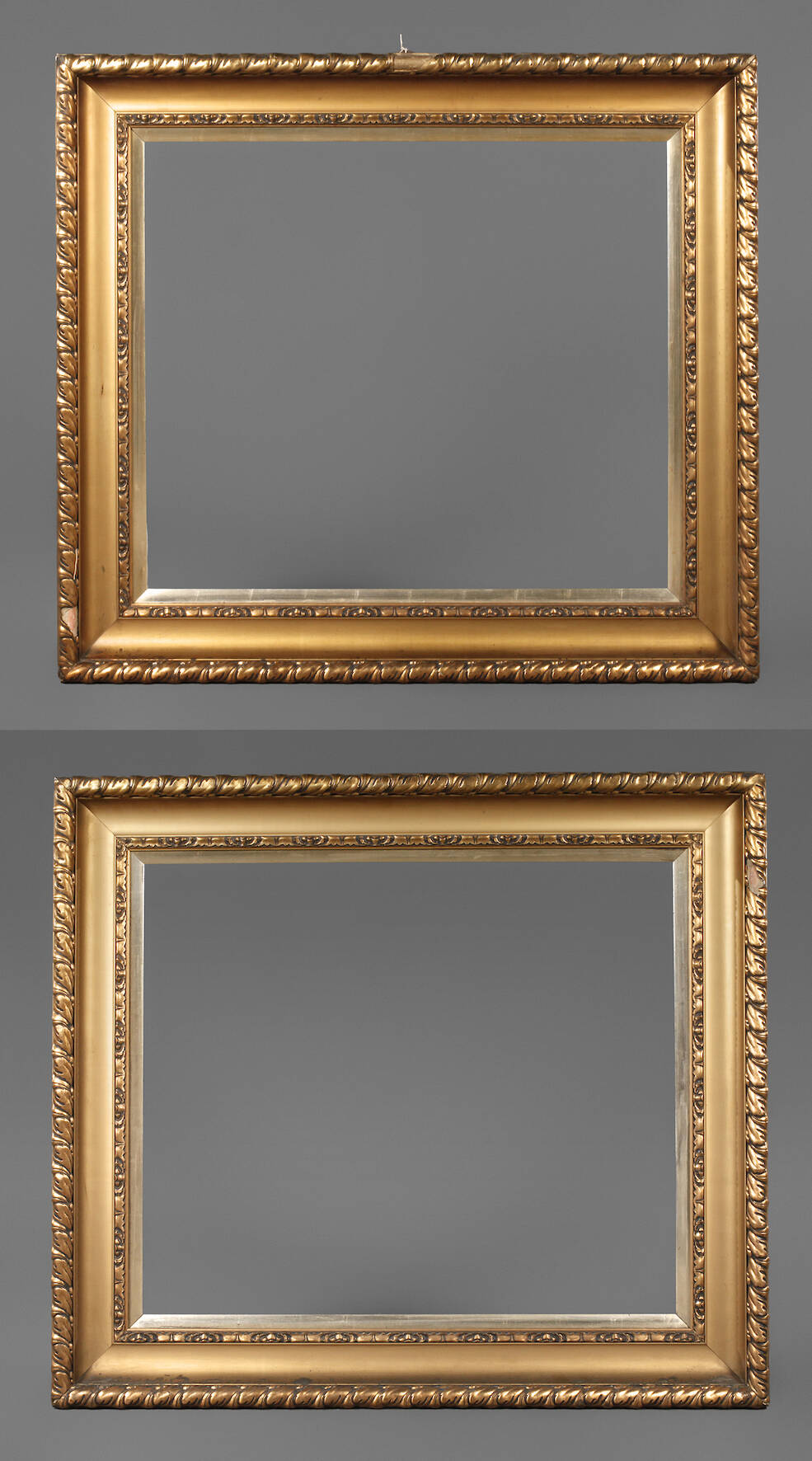 Paar Goldstuckleisten