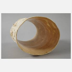 Feine Elfenbeinschnitzerei