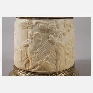 Feiner Elfenbeinhumpen