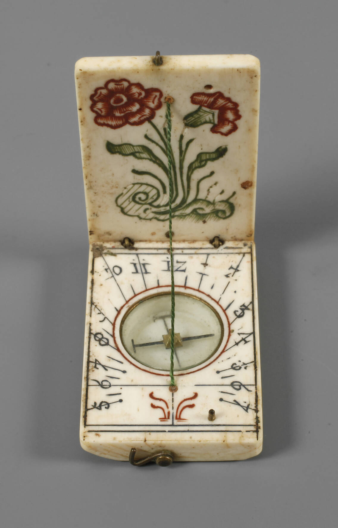 Miniatur Klappsonnenuhr im Etui