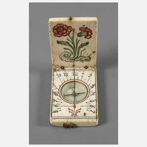 Miniatur Klappsonnenuhr im Etui