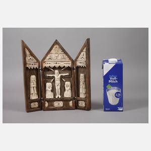 Geschnitzter Hausaltar