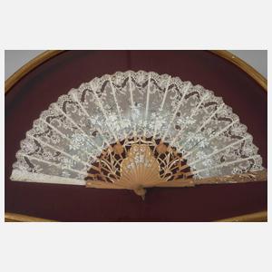 Feiner Fächer Spitze