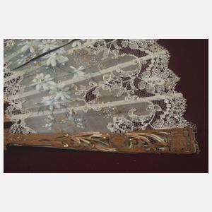 Feiner Fächer Spitze