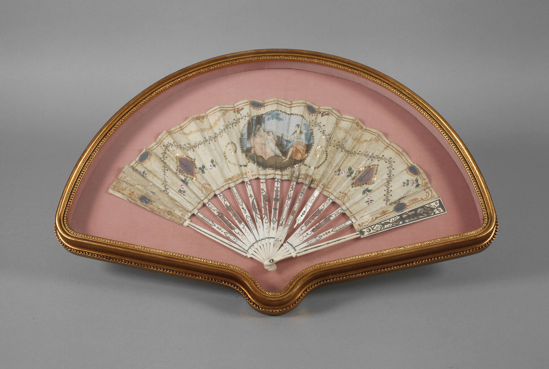 Feiner Fächer Elfenbein