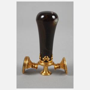 Prunkvolle Dreifach-Petschaft