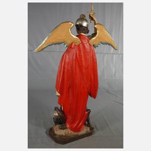 Große geschnitzte Heiligenplastik