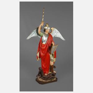 Große geschnitzte Heiligenplastik
