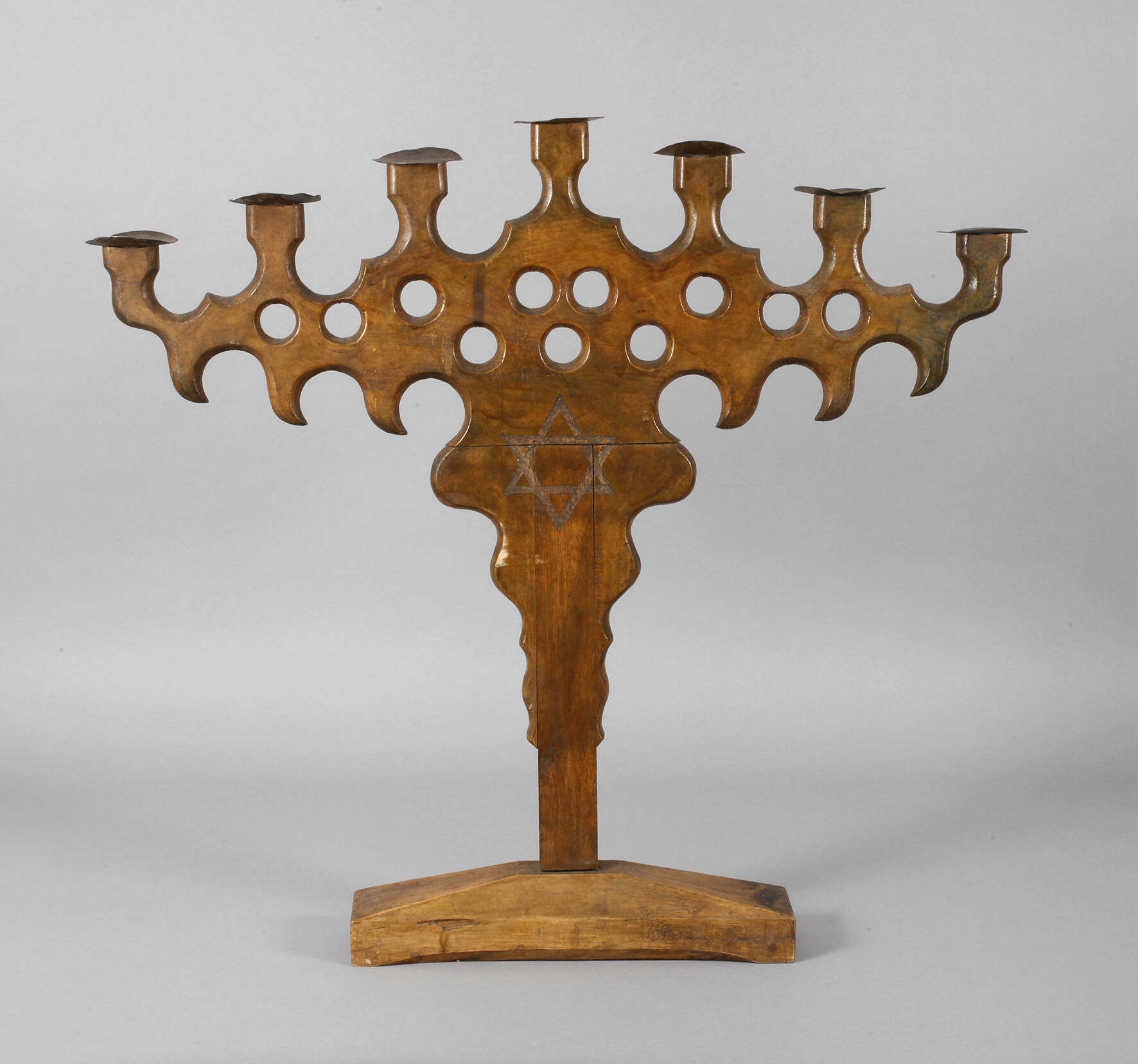 Großer siebenarmiger Leuchter